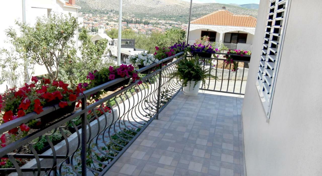 Apartmani Murtilica Trogir Exterior photo